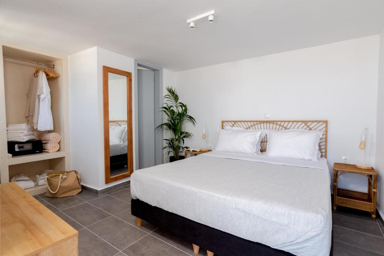 Divino Suites (Adults Only) Fira  Exteriör bild