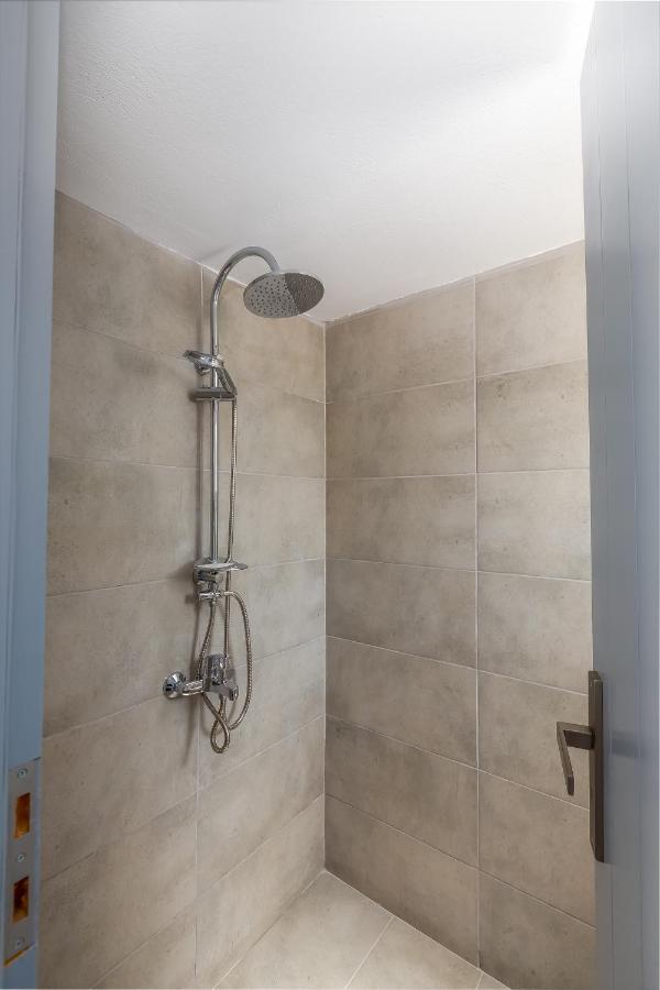 Divino Suites (Adults Only) Fira  Exteriör bild