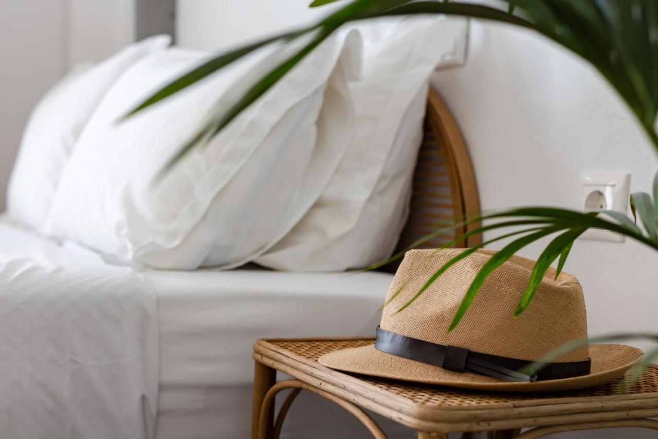 Divino Suites (Adults Only) Fira  Exteriör bild