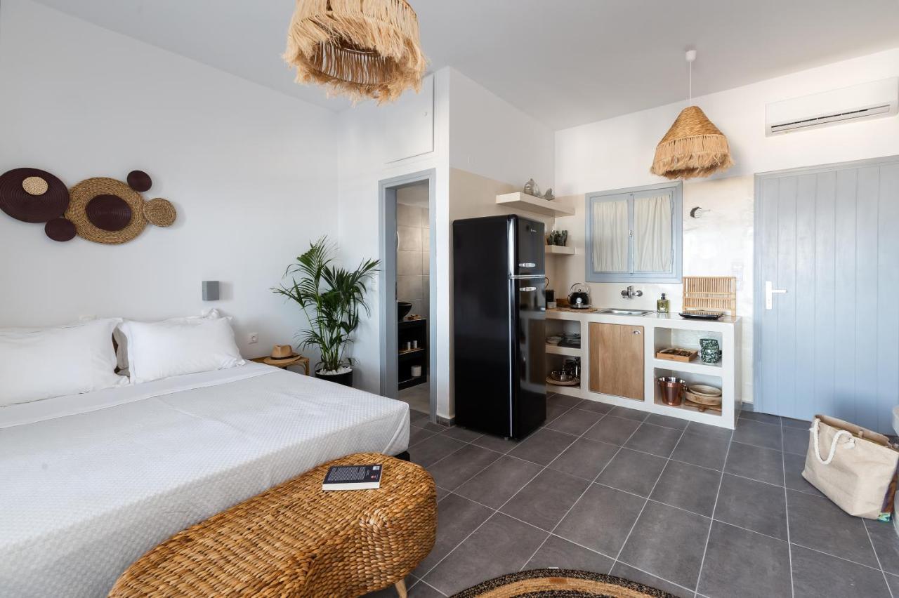 Divino Suites (Adults Only) Fira  Exteriör bild